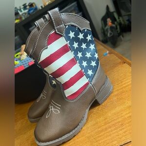 Like new boots size 10